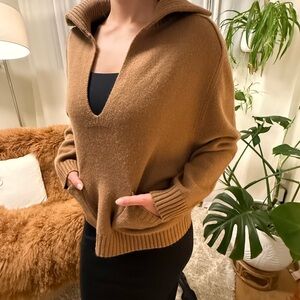 Cashmere Tan V-Neck Sweater with Pockets